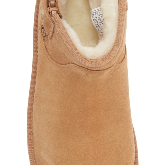 UGG Kids Tan Boots - Picture 9 of 10
